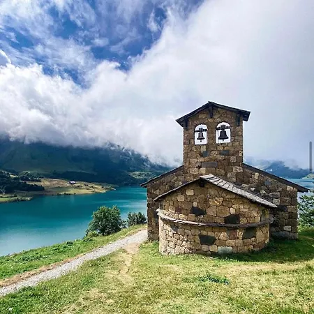 아파트 Areches *